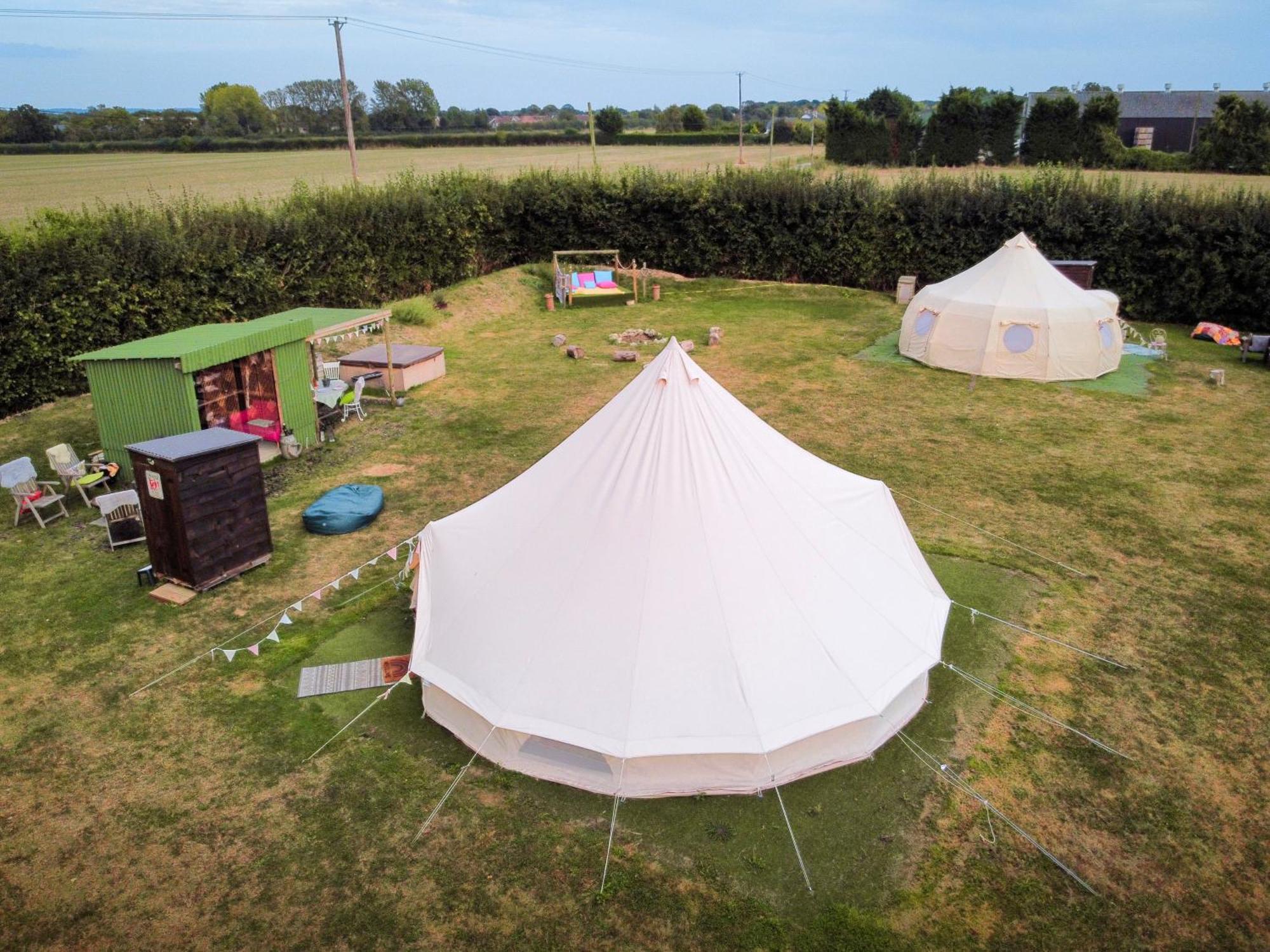 Hotel The Follies Glamping à Maidstone Extérieur photo